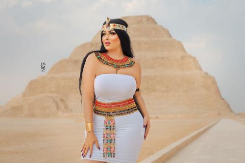 سلما الشیمی مدل مصری جنجالی + عکس های داغ 18+